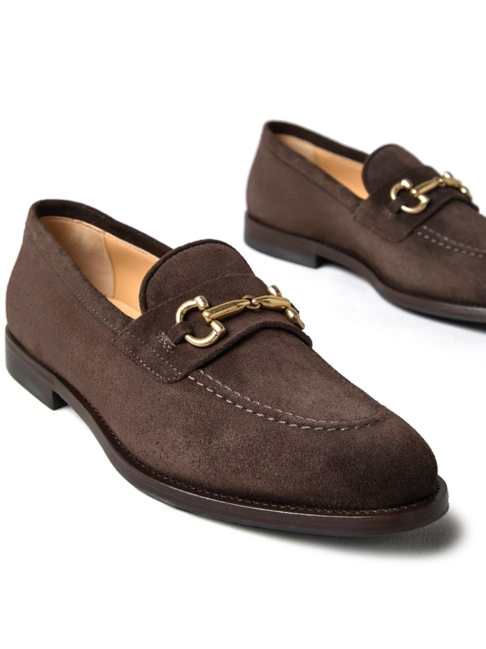 Brunello Cucinelli Loafers met goudkleurige hardware Bruin