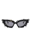 Kuboraum F5 cat-eye sunglasses - Black