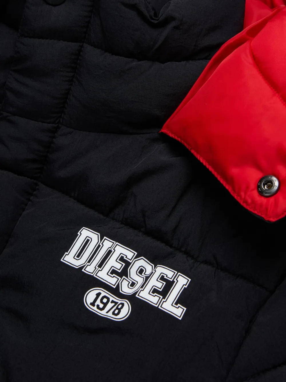 Diesel Kids Gewatteerd jack met logoprint Zwart