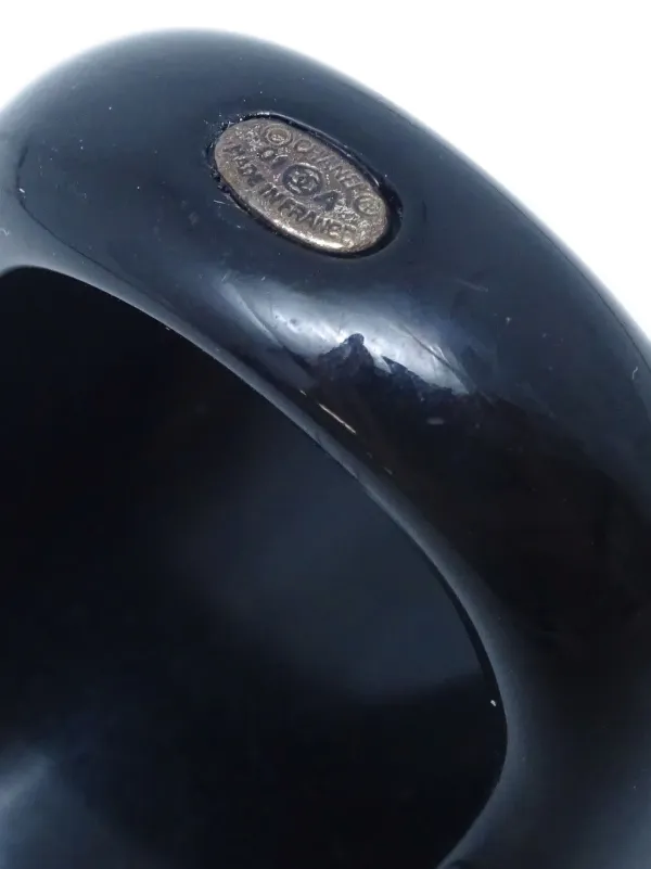 CHANEL Pre-Owned 2001 CC Signet Ring | Black | FARFETCH GE