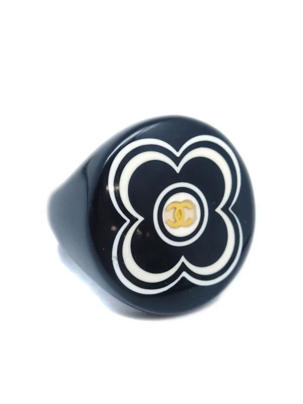 CHANEL Pre-Owned 2001 CC Signet Ring | Black | FARFETCH GE