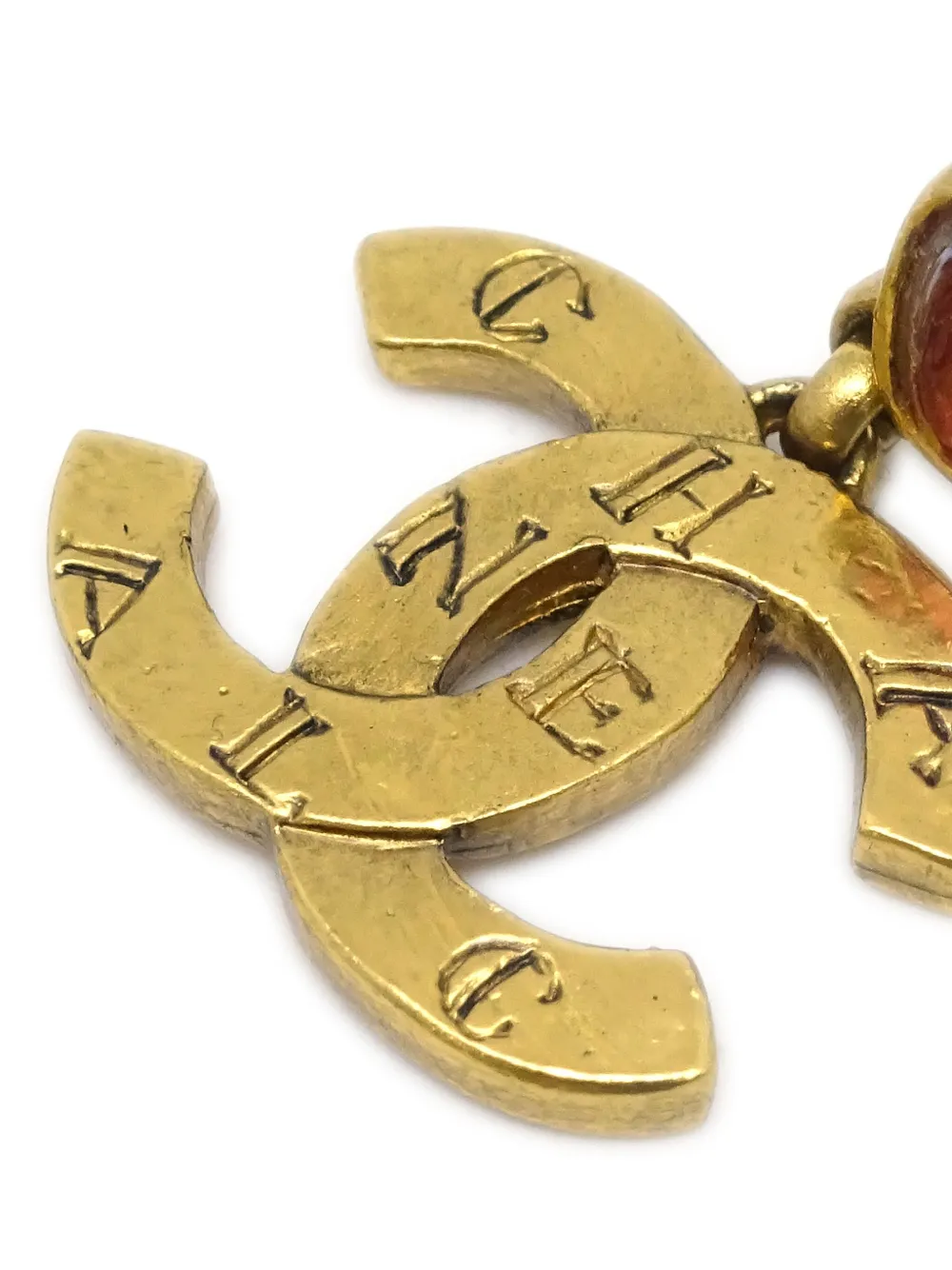 CHANEL Pre-Owned 1999 Gripoix oorbellen met CC-logo - Goud