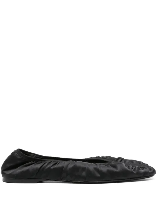 Ballerines en satin à volants - TOTEME - Modalova