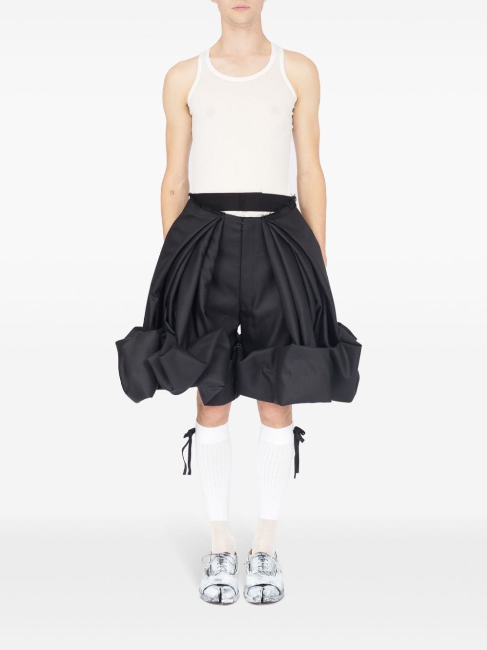 Shop Maison Margiela Knee-length Bubble Shorts In 黑色