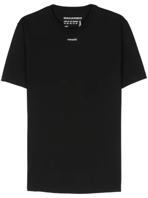 Maharishi playera con logo estampado