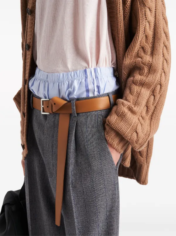 【送料&関税込】Prada Brown Leather Belt Logo leather belt in brown - Prada | Mytheresa