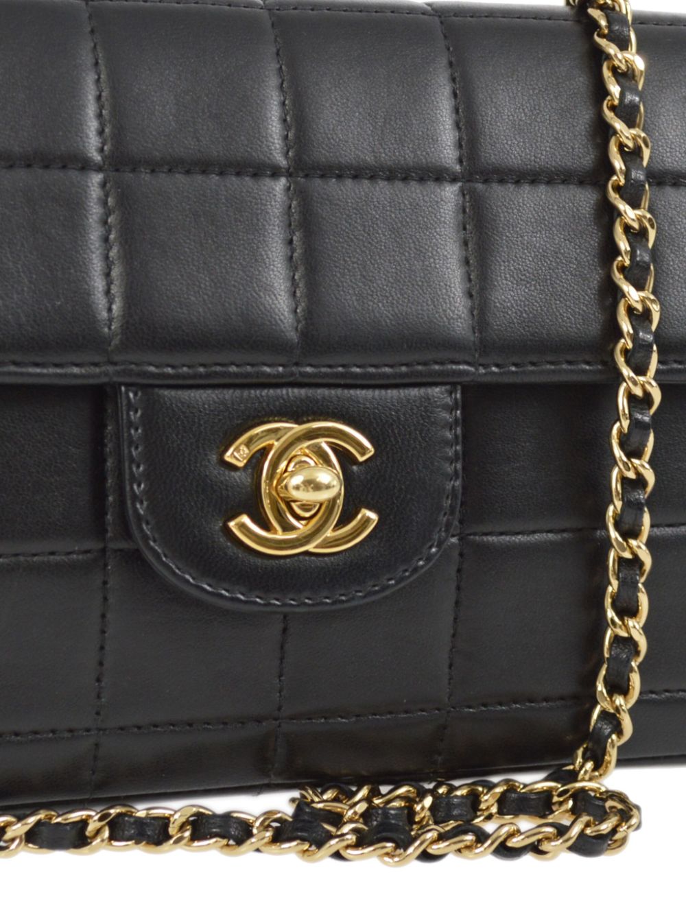 CHANEL 2003 East West shoulder bag Women