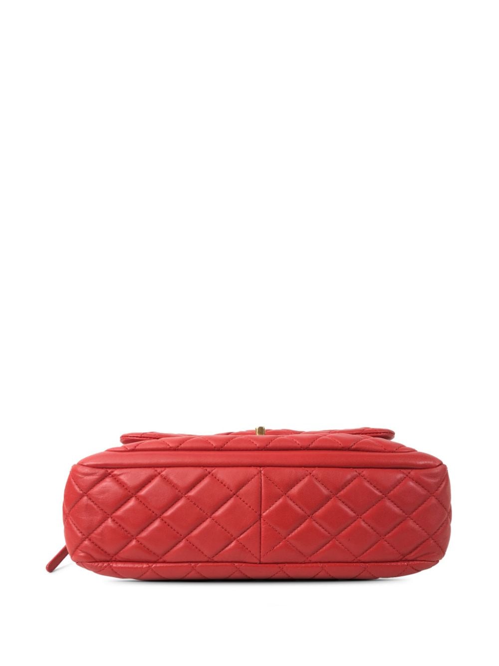 Pre-owned Chanel 2013-2014 Cc Matelasse Lambskin Camera Shoulder Bag In Red
