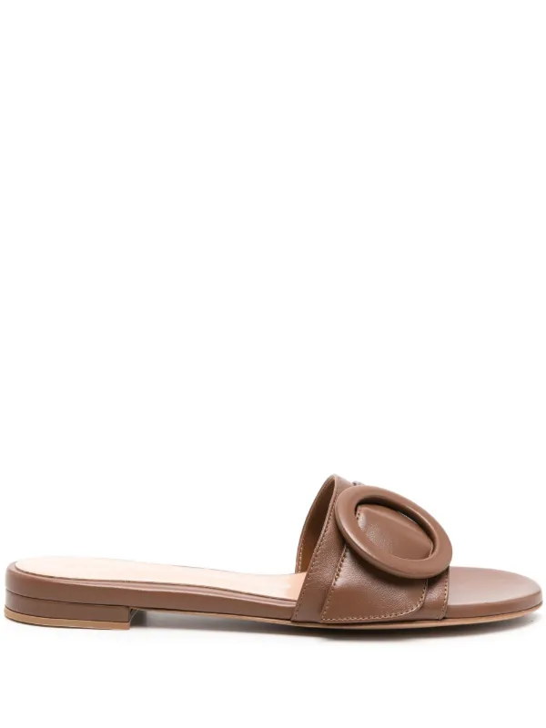 【送料&関税込】Gianvito Rossi Leather Slides Ottavia metallic leather slides in gold - Gianvito Rossi
