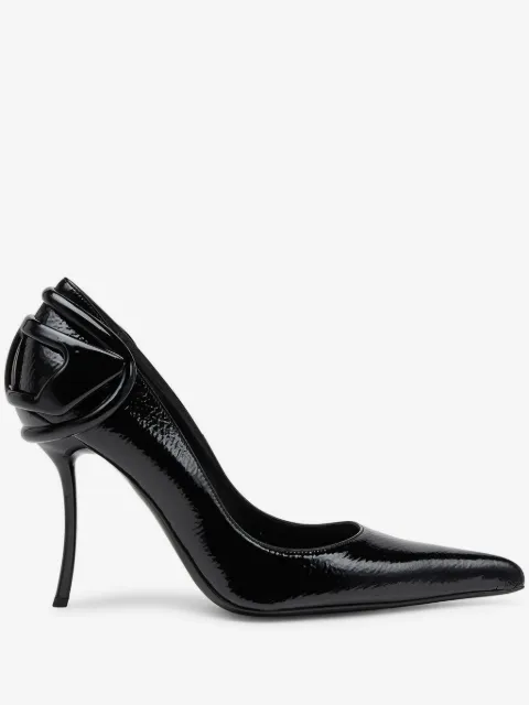 Diesel D-Ten Half logo-detail pumps