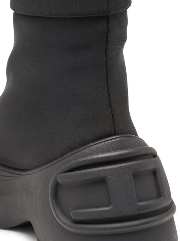 Diesel Donald CH アンクルブーツ | ブラック | FARFETCH JP