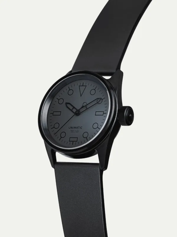 時計 UNIMATIC US5-A 36mm 36mmの小径ウニマティック モデロ サンク