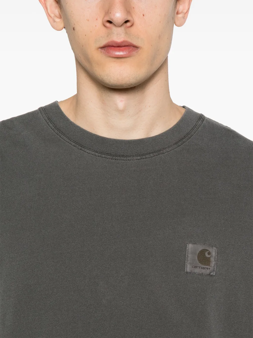 Shop Carhartt Nelson Logo-patch Cotton T-shirt In Grey