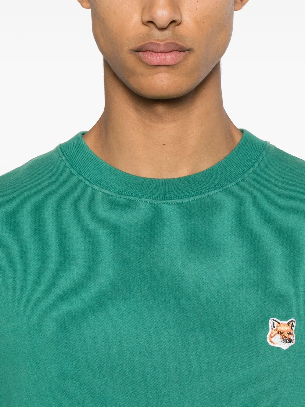 Maison Kitsuné Sweater met vossenkoppatch Groen