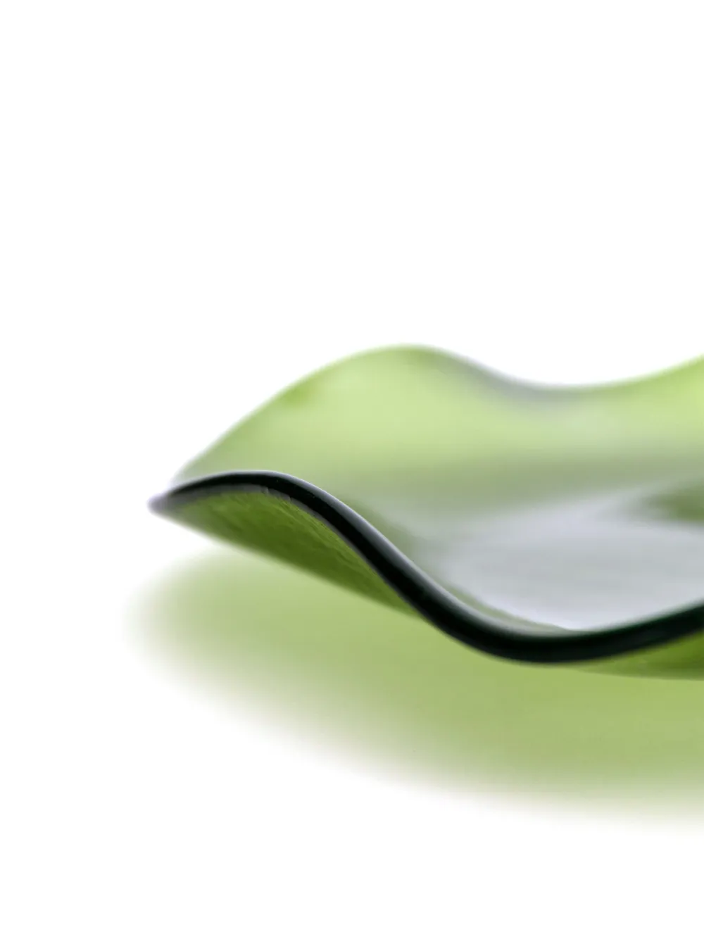 Sophie Lou Jacobsen Curved Edge Plate (19cm) In Green
