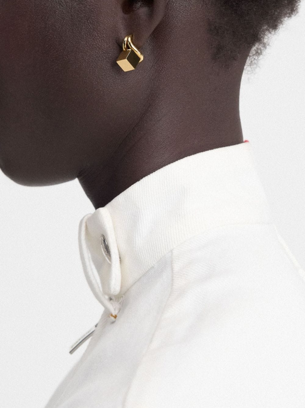 Shop Jacquemus Les Puces Nodo Earrings In Gold