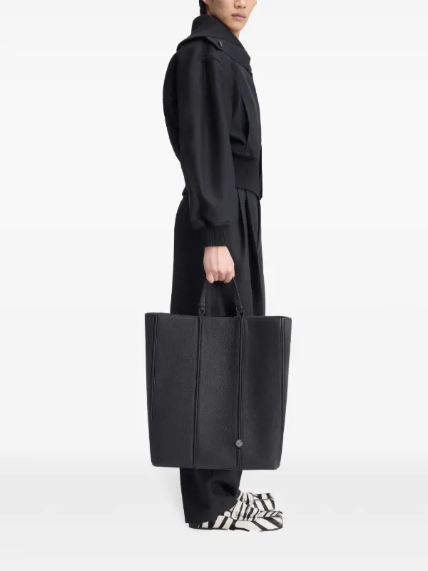 ショルダーバッグ・ポシェット Jacquemus Le Marino Tote Bag Jacquemus Le Marino Tote Bag | Black | FARFETCH JO