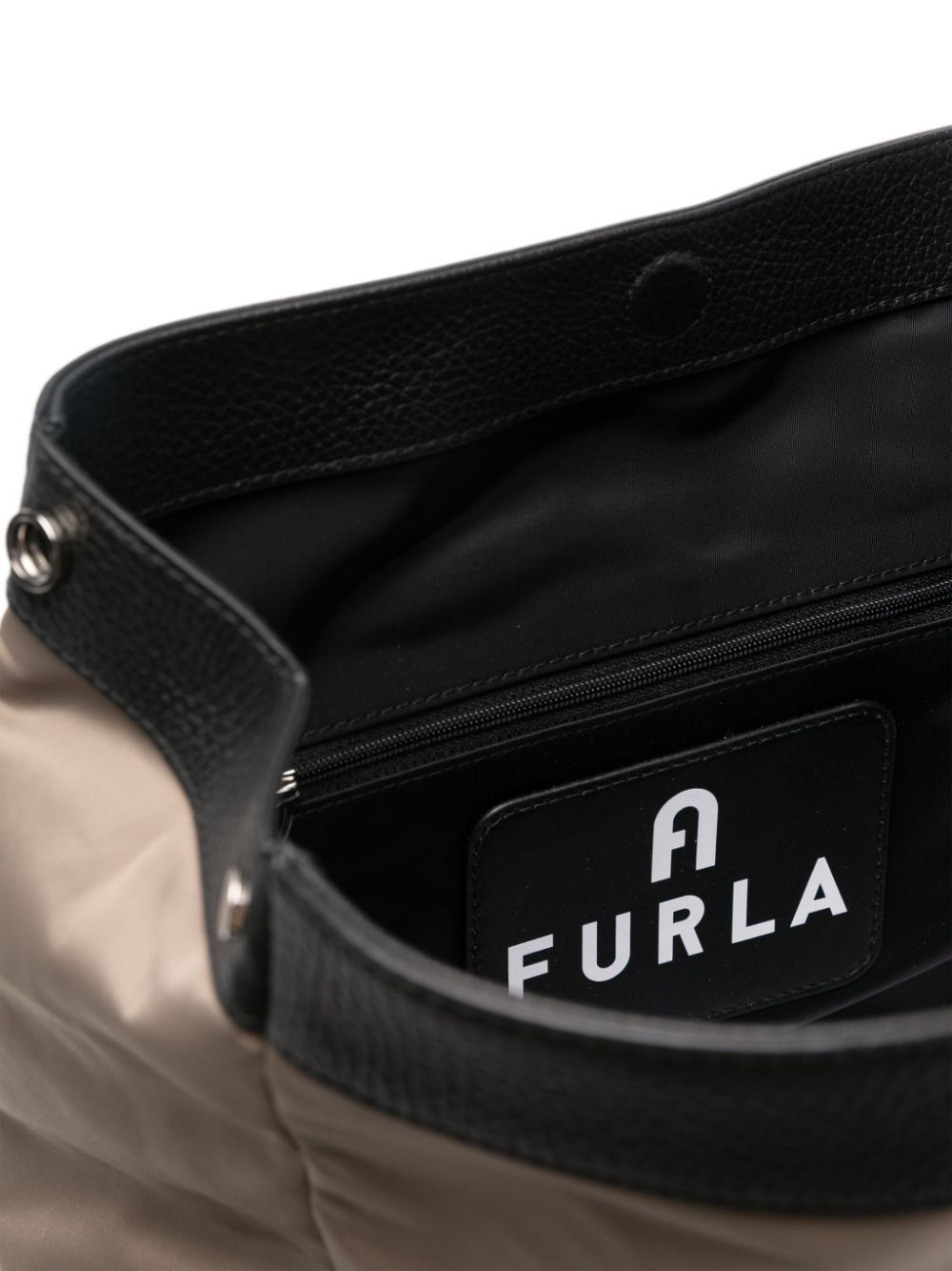 Furla ロゴエンボス バックパック | ブラウン | FARFETCH JP