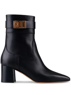 Ferragamo ガンチーニ レザーアンクルブーツ | ブラック | FARFETCH JP