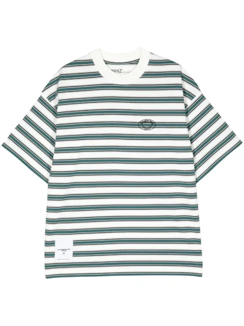 izzue playera a rayas con logo