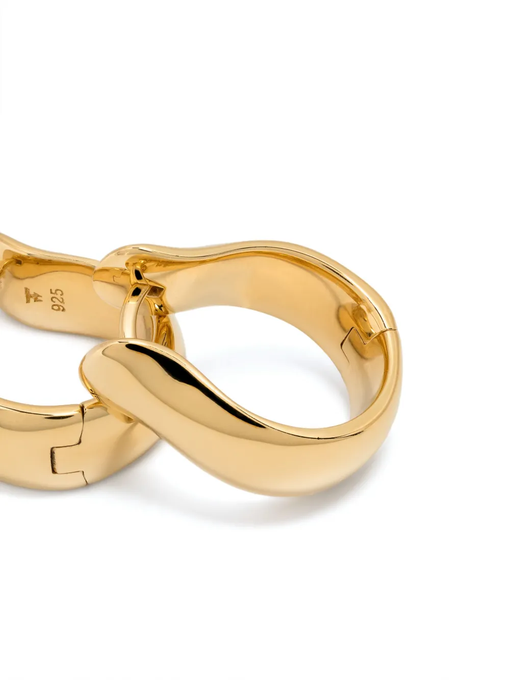 Tom Wood Medium Oyster Hoop-design Earrings In Gold