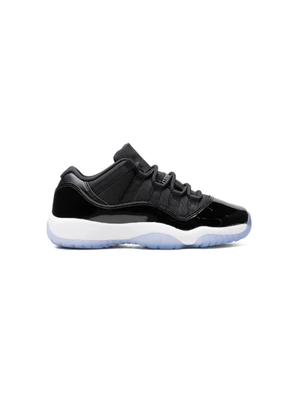 Jordans retro 11 space jams online