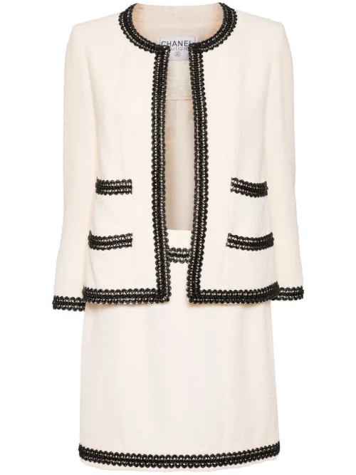 Tailleur-jupe à bords contrastants (1995) - CHANEL Pre-Owned - Modalova