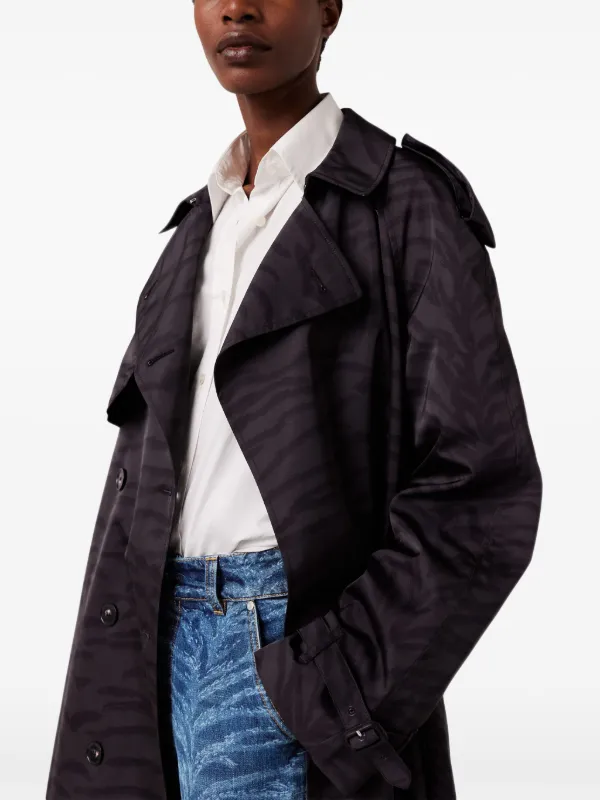 clothing the iconic trench coat