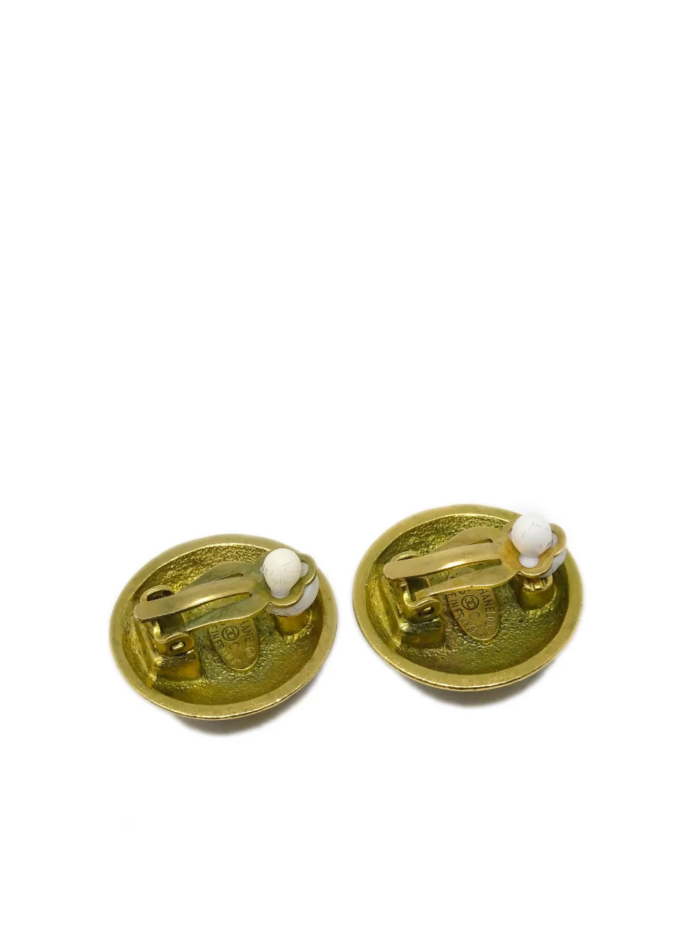 Pre-owned Chanel 1995 Cc Button Clip-on Earrings In Gold