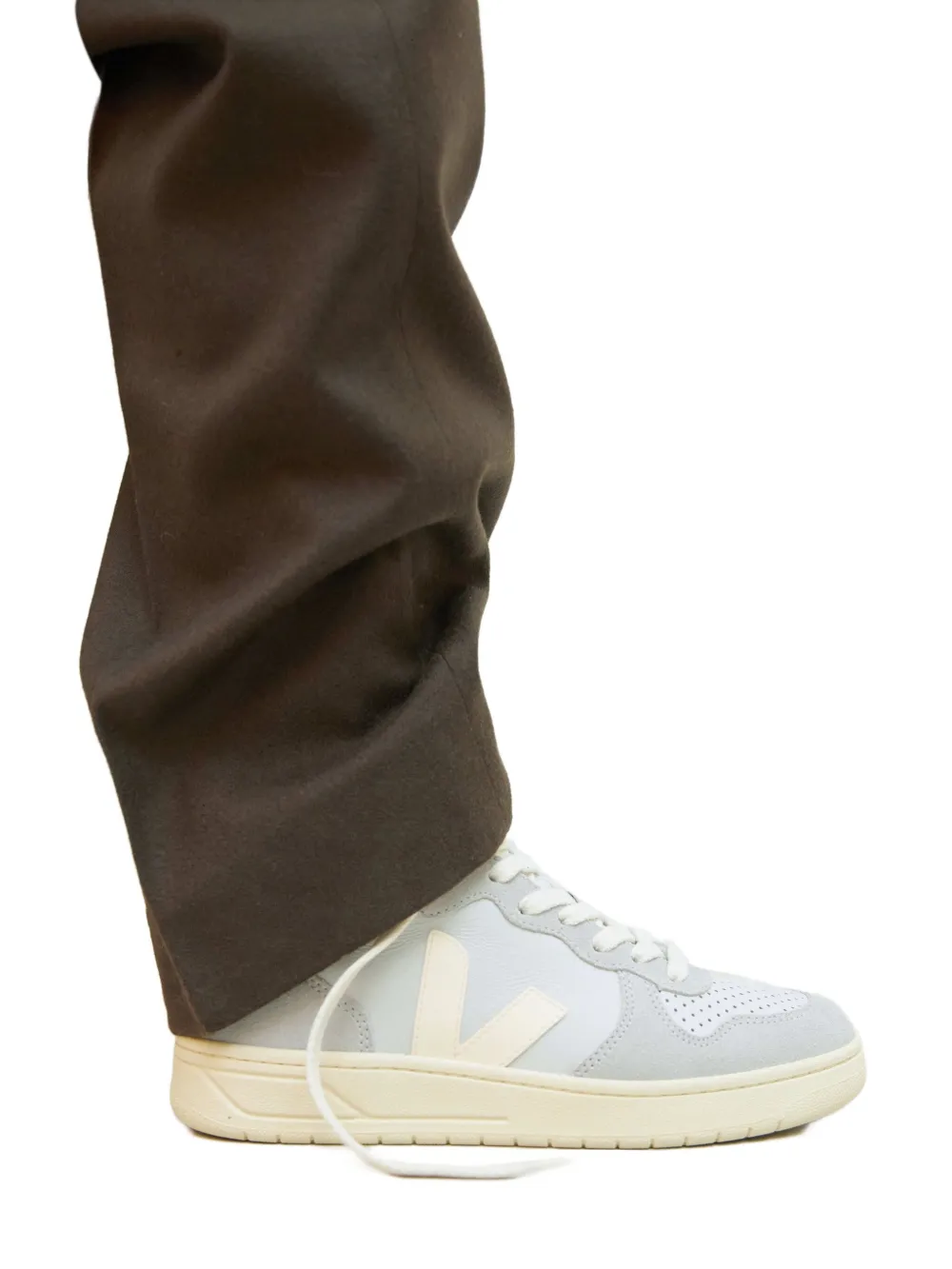 VEJA V-15 leather sneakers Grey