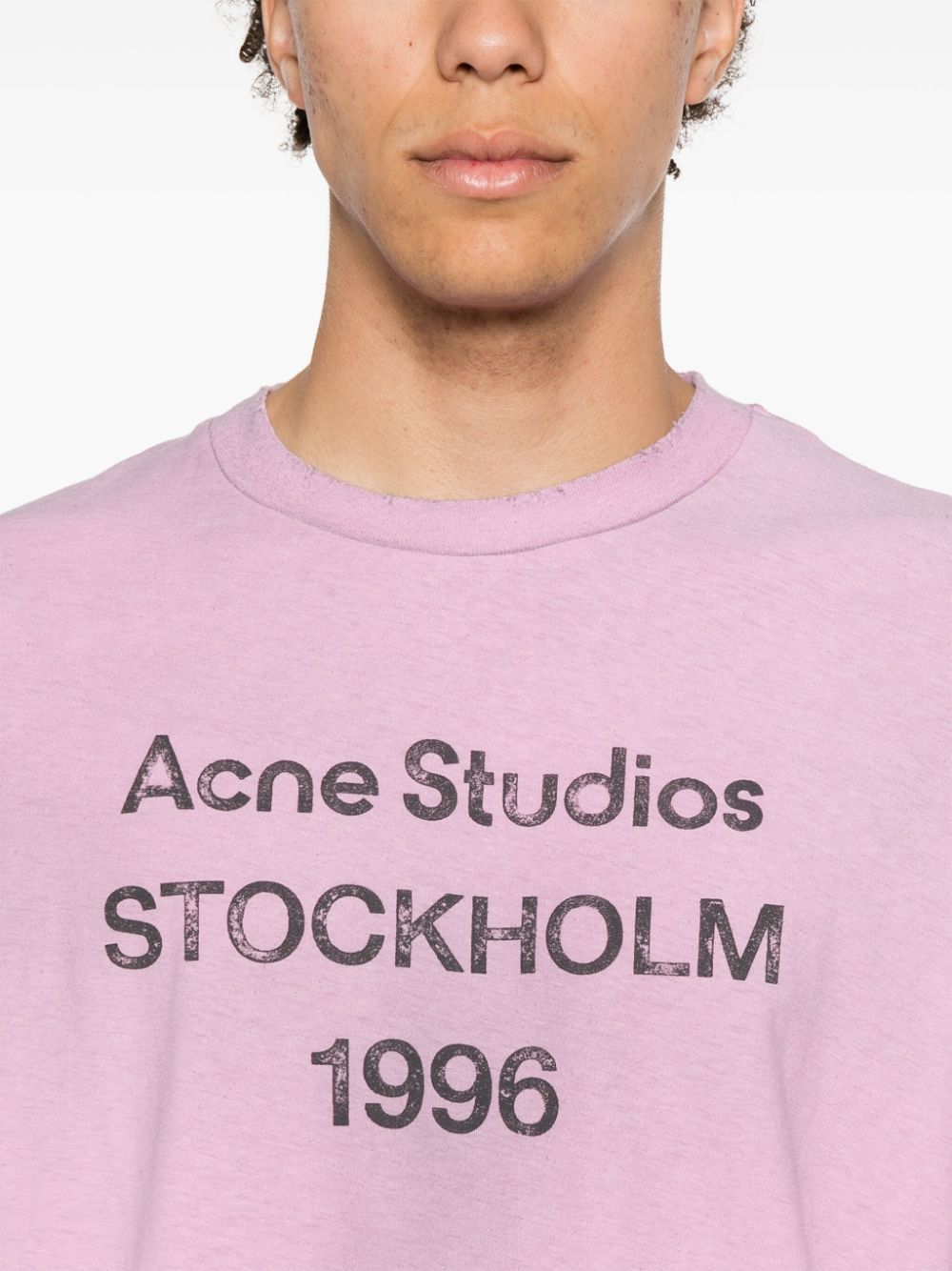 Acne Studios ダメージ Tシャツ | パープル | FARFETCH JP