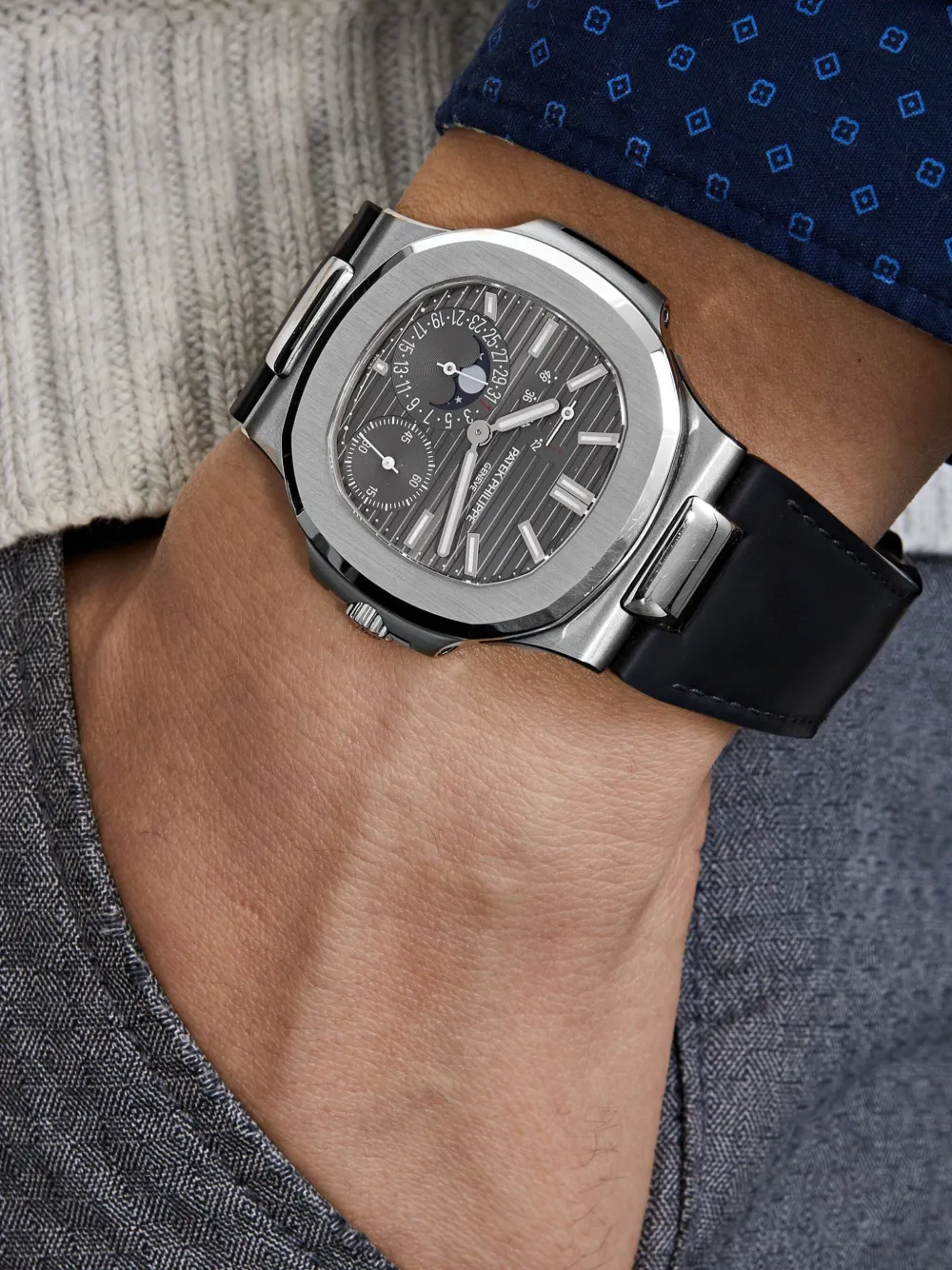 Patek Philippe reloj Nautilus de 40mm 2024 | Relojes de vestir de archivo | Image 2