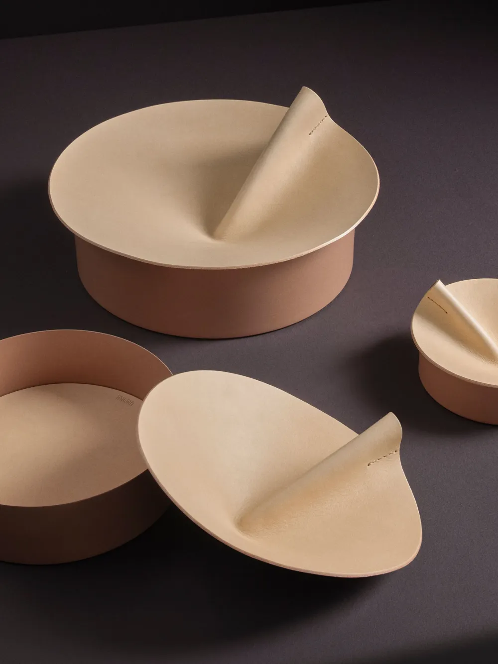 Uniqka Mini Rotonda Circular Trinket Box (8cm X 16cm) In Neutrals