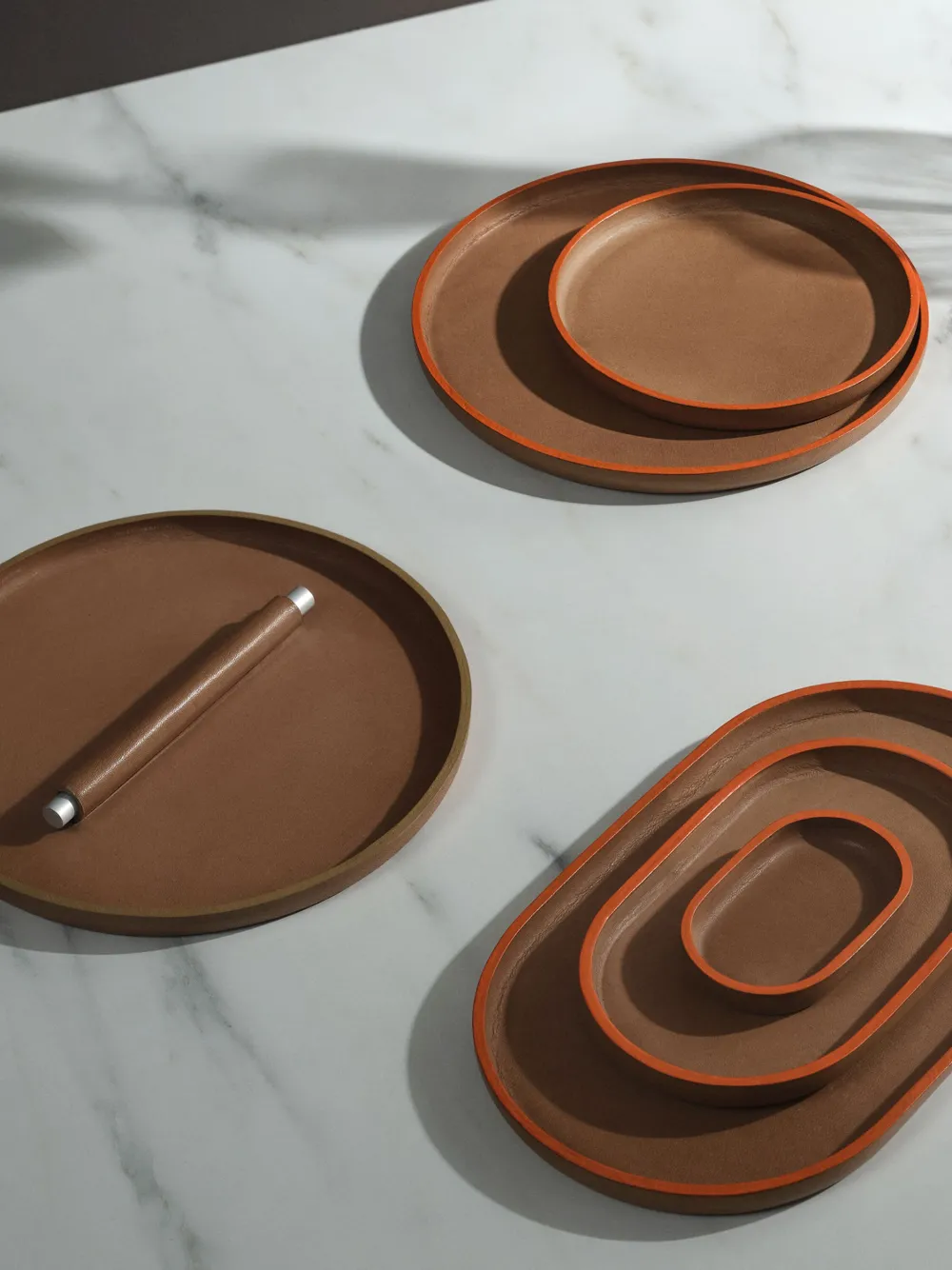 Uniqka Plato Leather Tray (18cm) In Neutrals