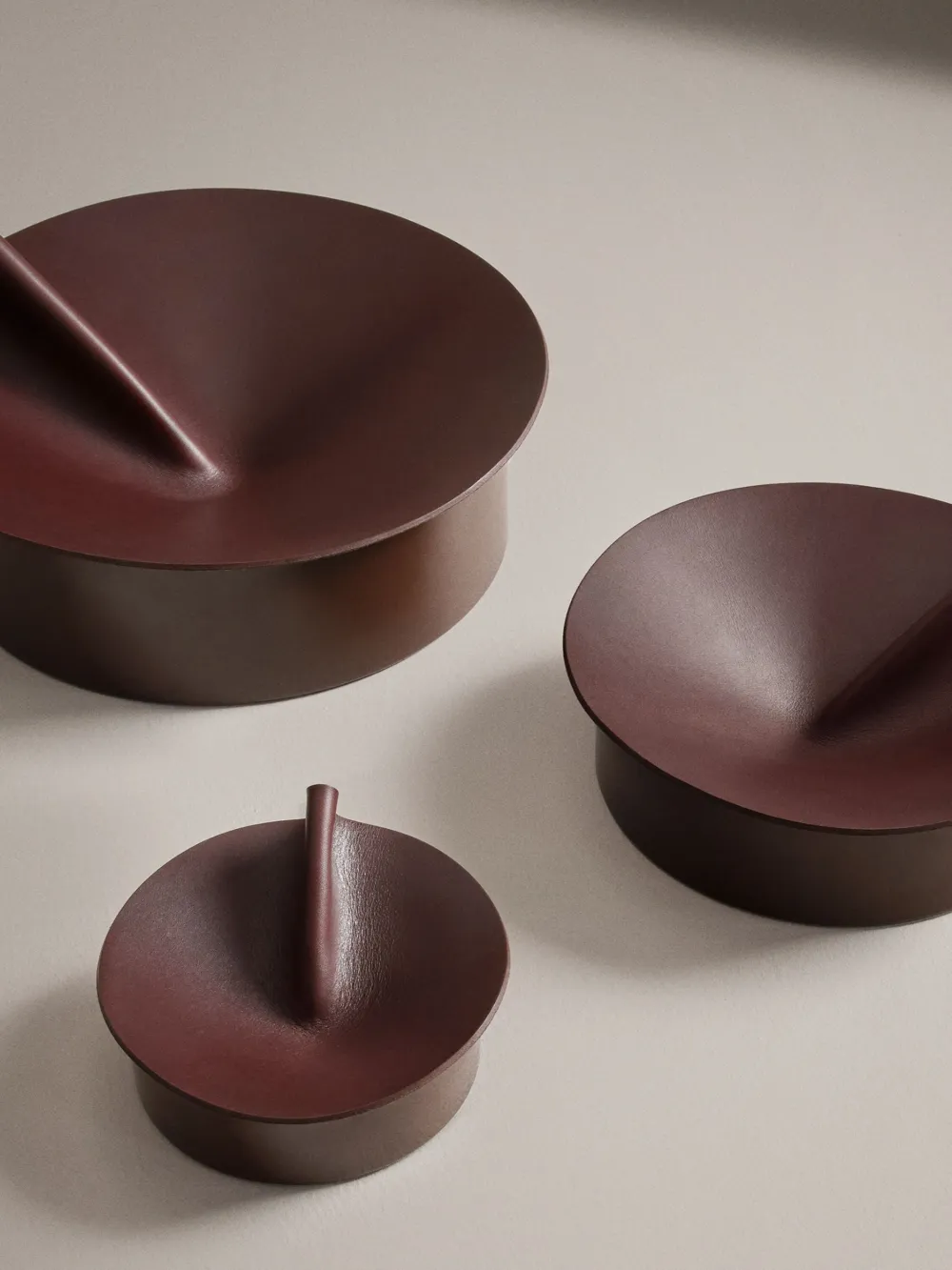 Uniqka Large Rotonda Circular Box (15cm X 32cm) In Brown