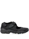Nike Swoosh-logo mesh sneakers - Black