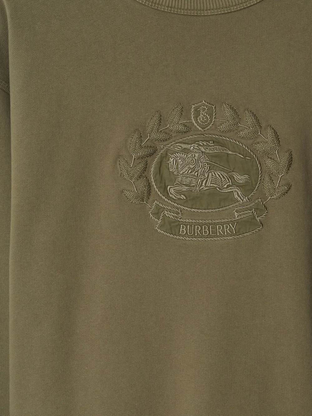 Burberry crest outlet
