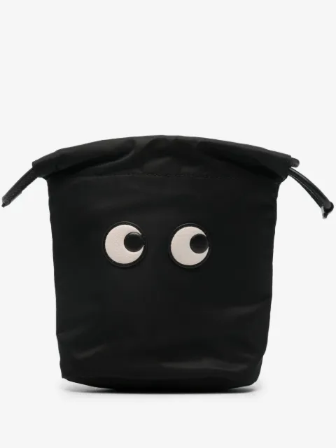Anya Hindmarch cosmetiquera con parche de ojos