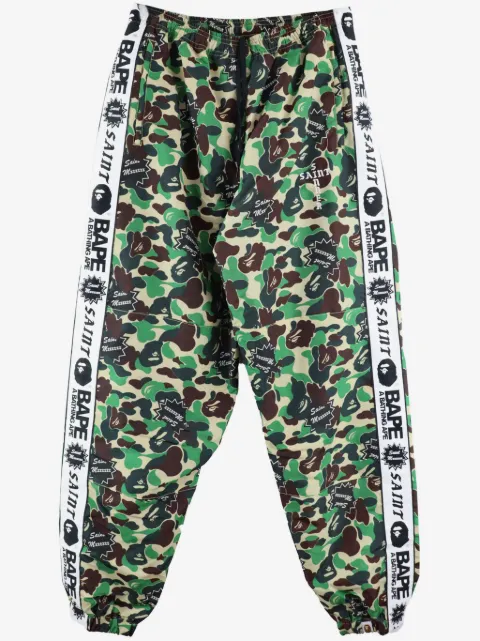 SAINT MXXXXXX pants con estampado militar