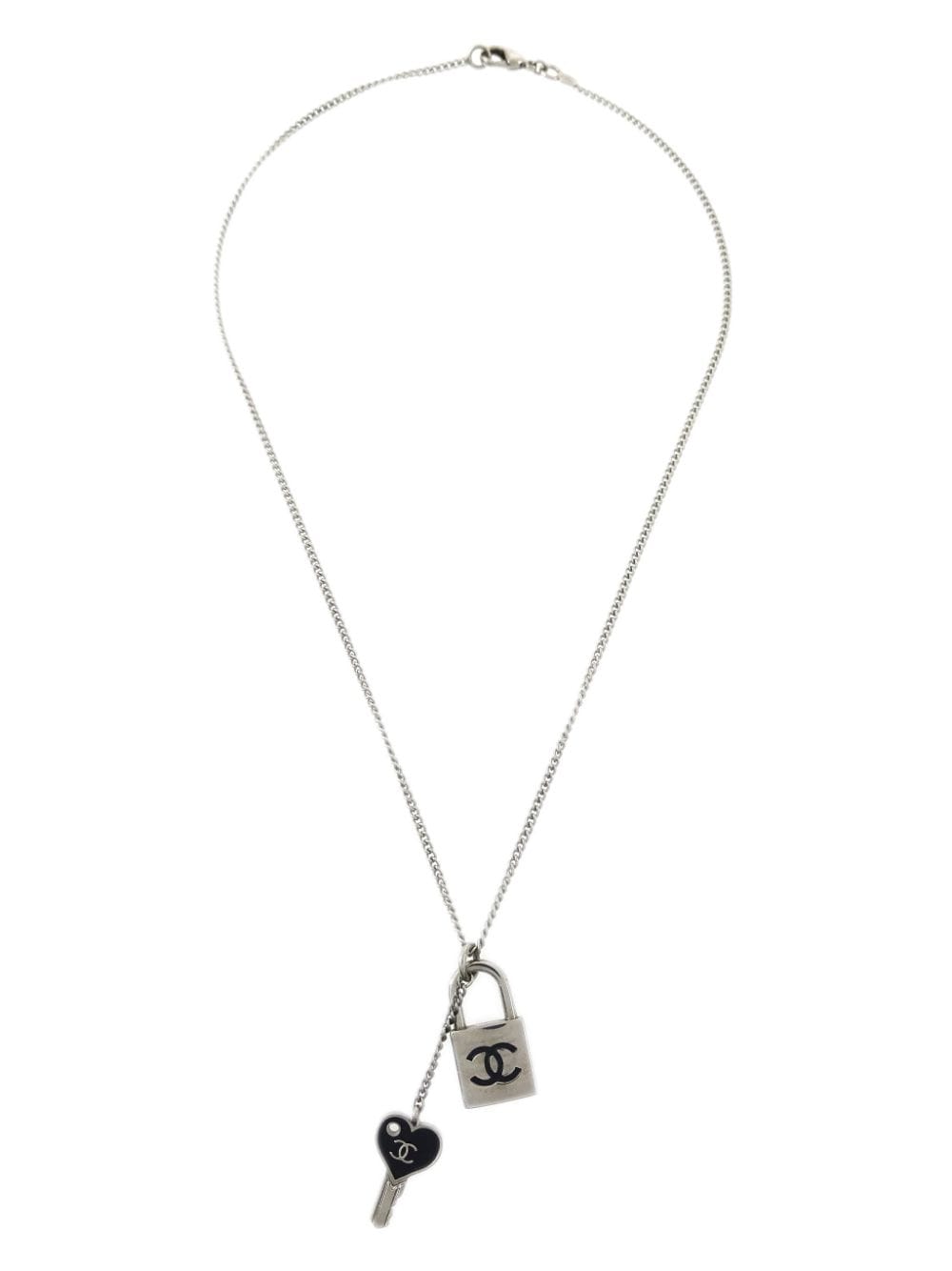 CHANEL Pre-Owned 2007 key and padlock logo necklace - Zilver