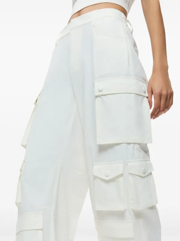 【送料&関税込】Off-White Printed Trousers Alice + Olivia Olympia Cargo Trousers | White | FARFETCH