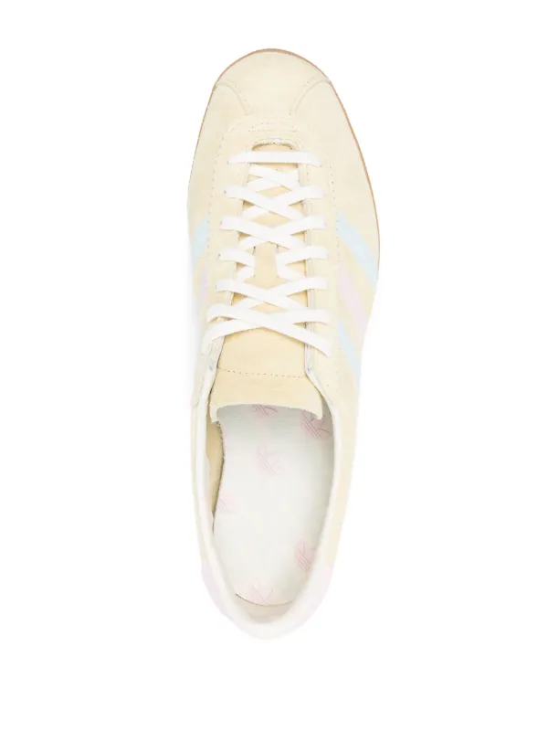 スニーカー ADIDAS KOLN '24 SUEDE SNEAKERS Adidas Koln 24 Suede Sneakers | Yellow | FARFETCH