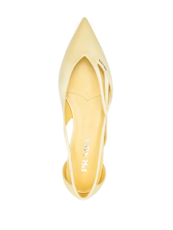 Prada カットアウト フラットシューズ | イエロー | FARFETCH JP