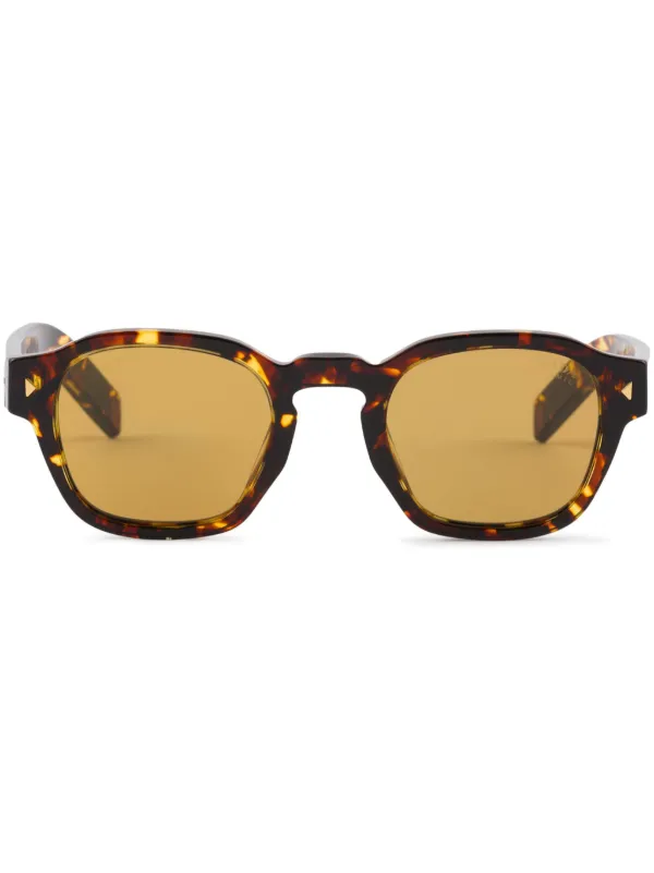 Prada Eyewear スクエアフレーム サングラス | ブラウン | FARFETCH JP