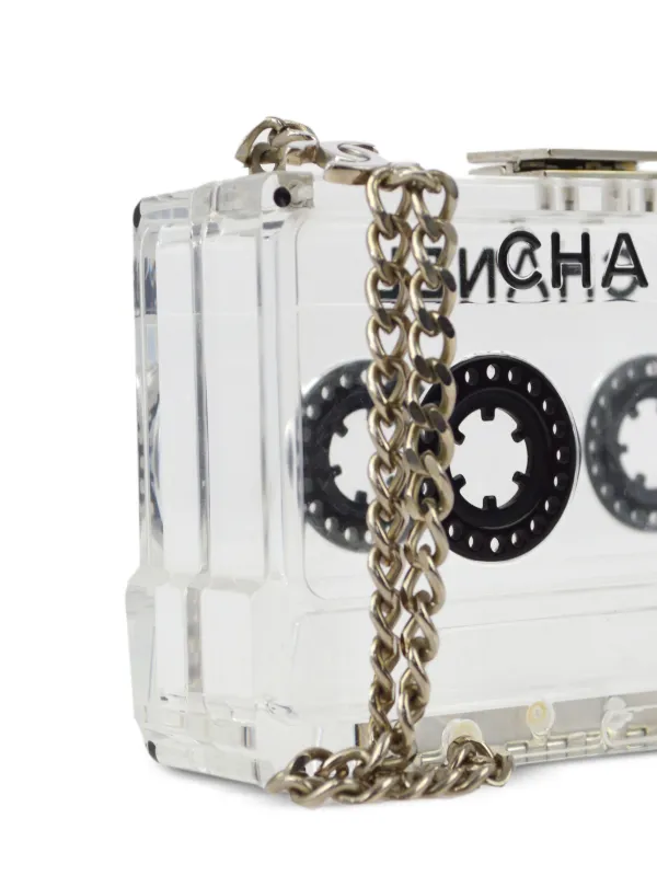 【エレガントな印象に♡】CHANEL ファッショナブルクラッチ エレガントな印象に♡】CHANEL ファッショナブルクラッチ