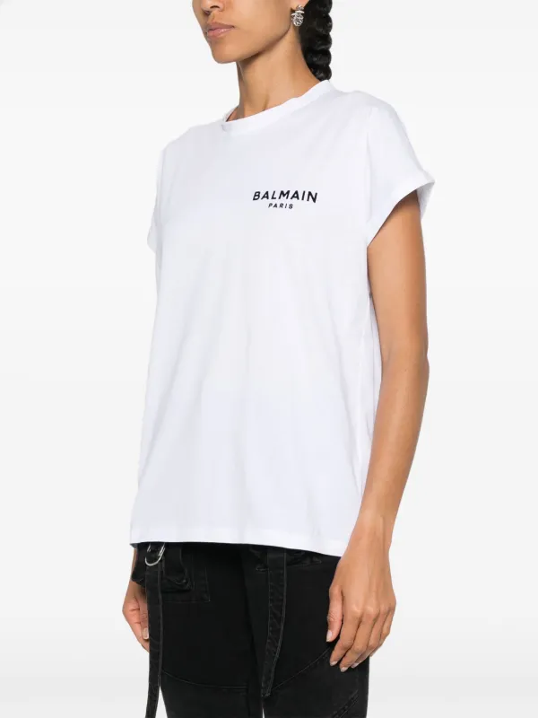 【BALMAIN】関税込☆コットン ロゴ Tシャツ ホワイト ブラック Balmain logo-embroidered T-shirt | White | FARFETCH