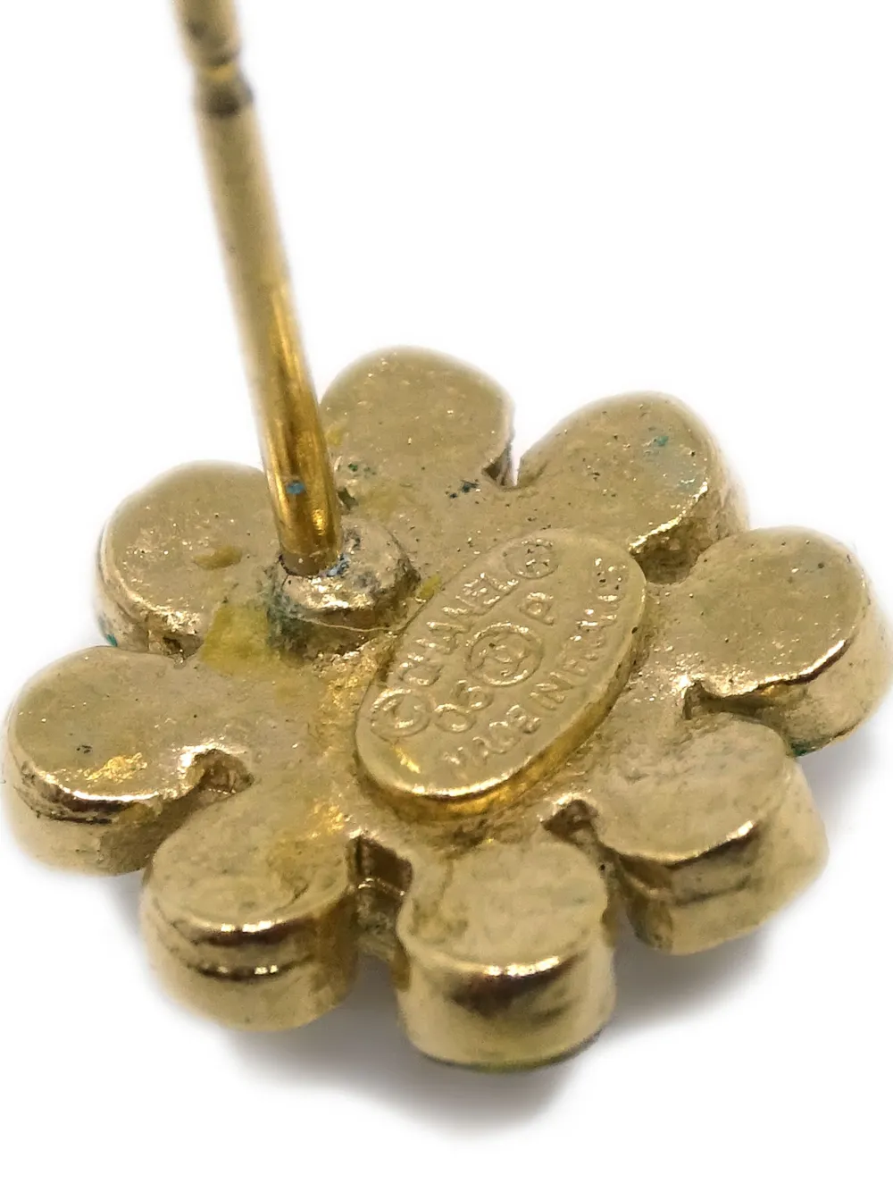 Pre-owned Chanel 2005 Cc Rhinestone Earrings In Gold