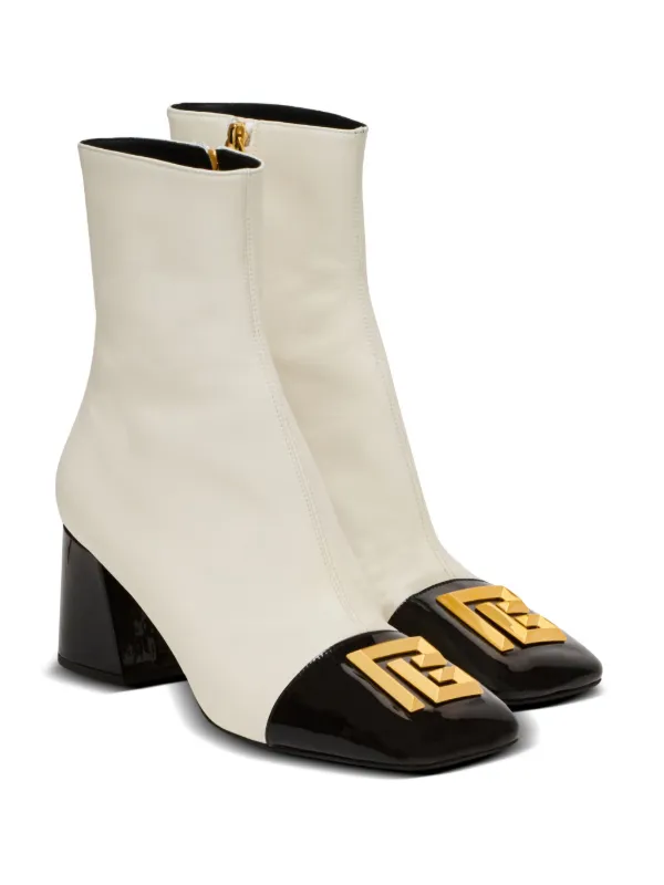 side buckle-fastening B-it slides