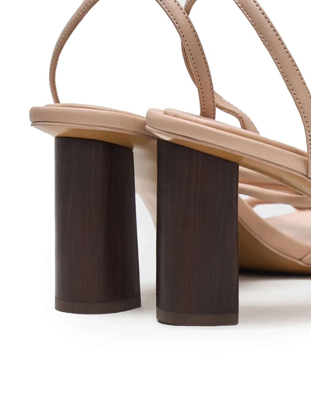 12 STOREEZ Leren sandalen Beige