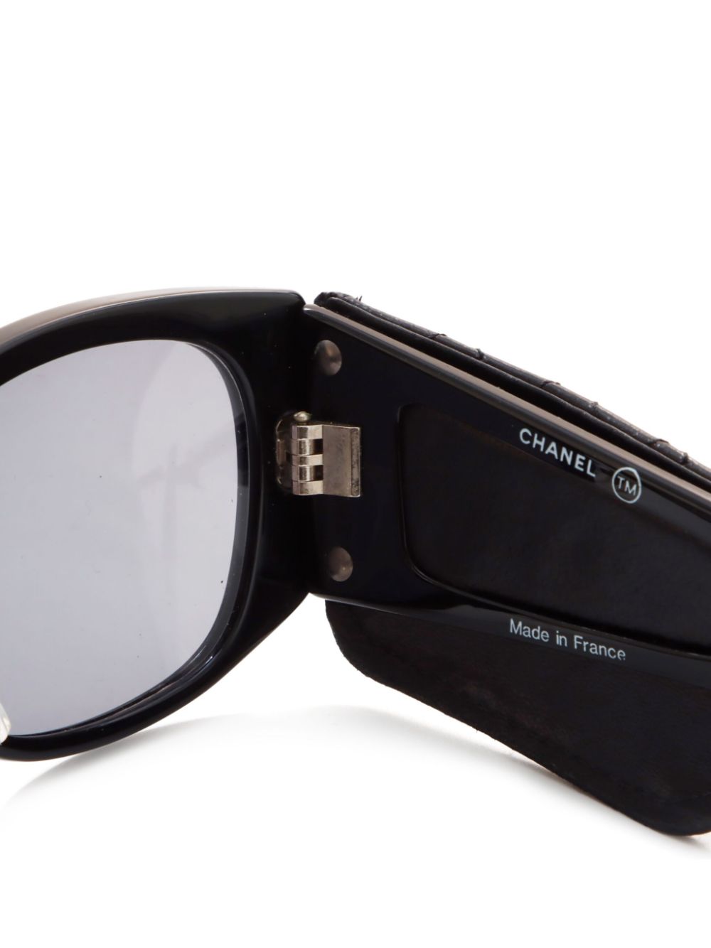 CHANEL 2000s quilted-leather sunglasses Women